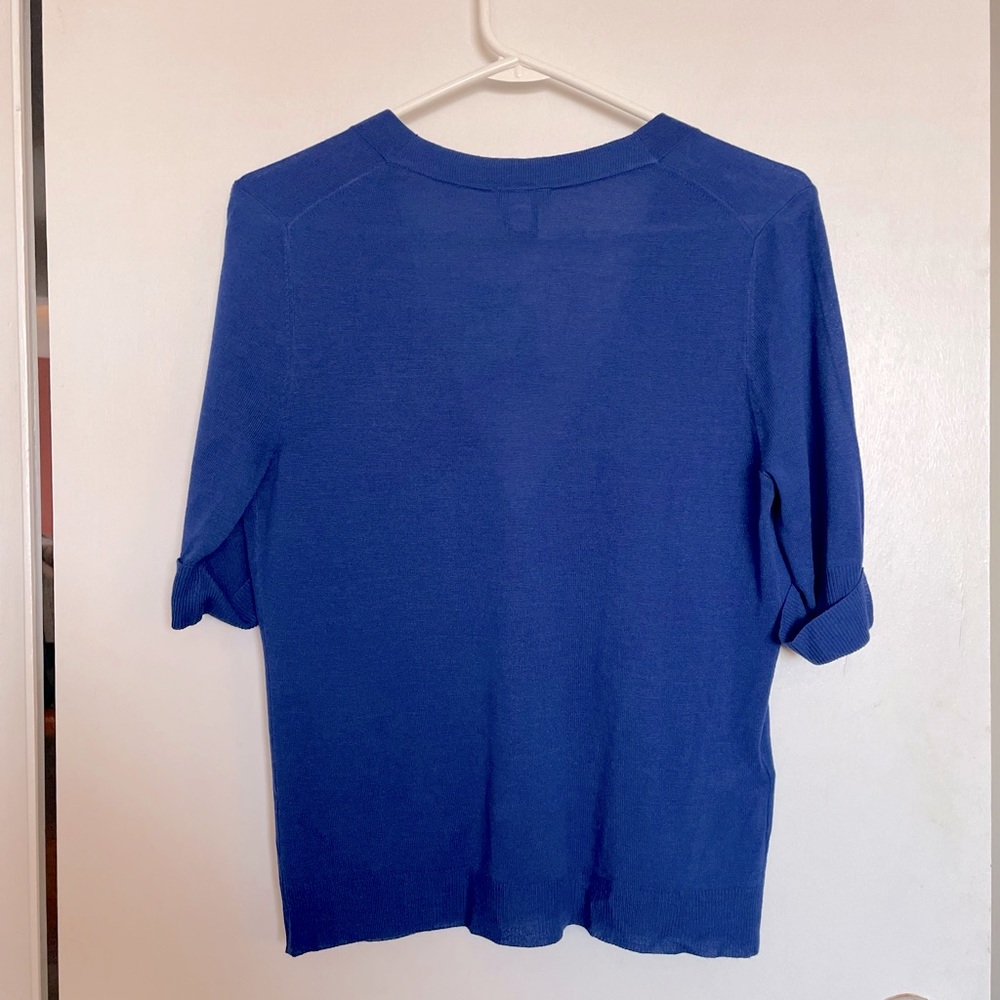 Ann Taylor Lightweight V-Neck Button Sweater - Size M - Picture 11 of 12